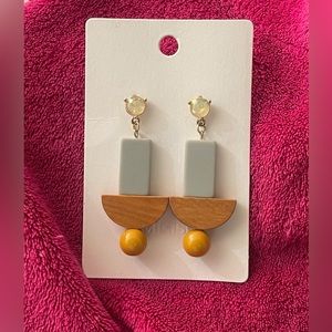 Geometric Earrings from MiniSo